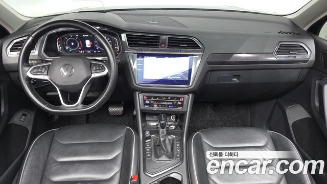 Volkswagen Tiguan 2021 — photo 7