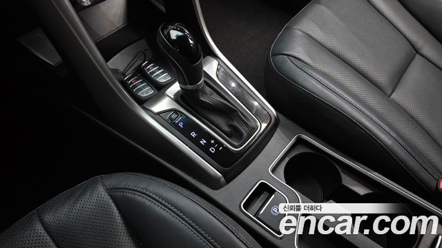 Hyundai i30 2016 — photo 9