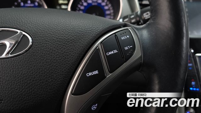 Hyundai i30 2016 — photo 16