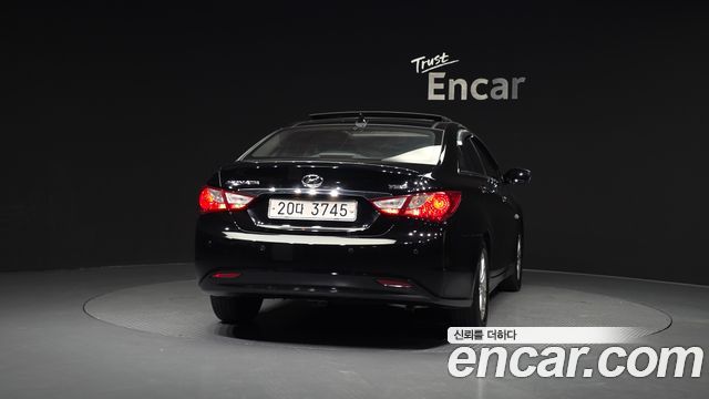 Hyundai Sonata 2010 — photo 4