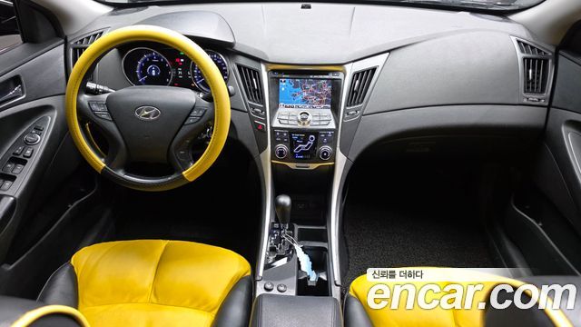 Hyundai Sonata 2010 — photo 7