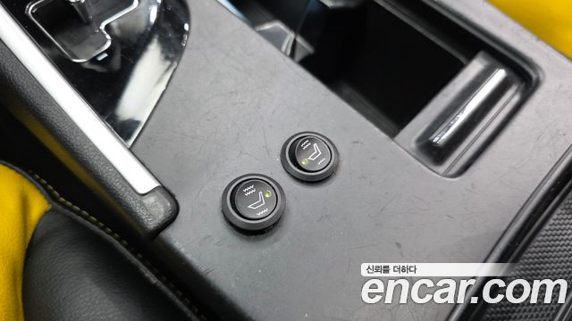 Hyundai Sonata 2010 — photo 17