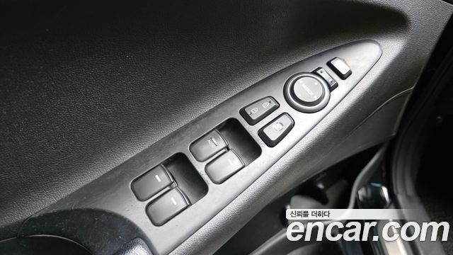 Hyundai Sonata 2010 — photo 18