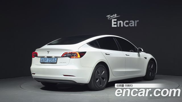Tesla Model 3 2021 — photo 2