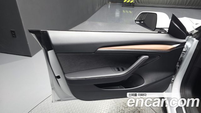 Tesla Model 3 2021 — photo 14