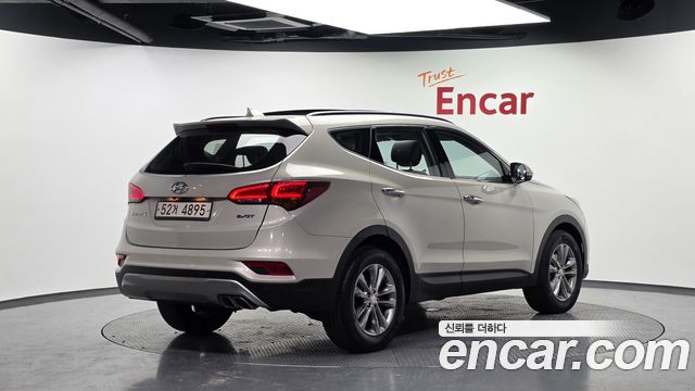 Hyundai Santafe 2016 — photo 2