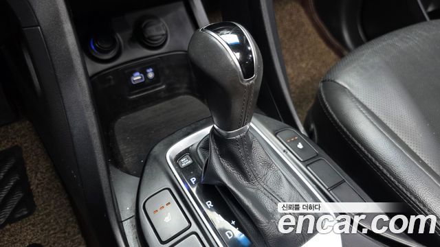 Hyundai Santafe 2016 — photo 9