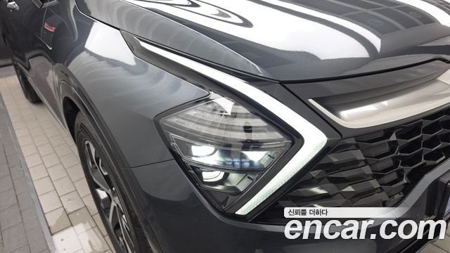 Kia Sportage 2022 — photo 8