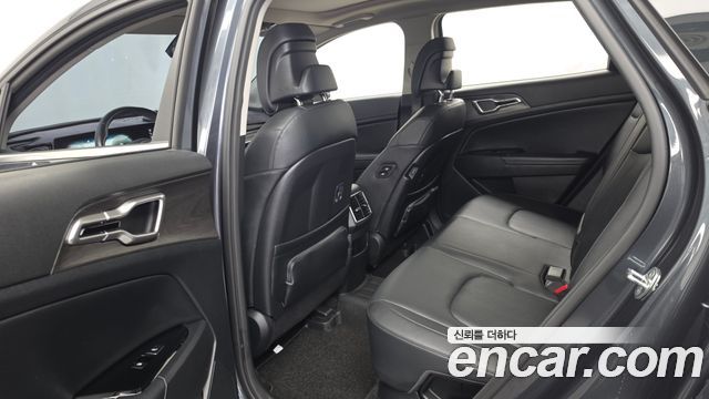 Kia Sportage 2022 — photo 16