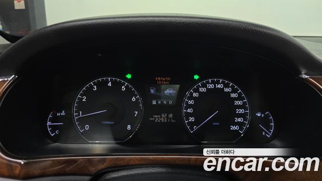 Hyundai Equus 2010 — photo 11