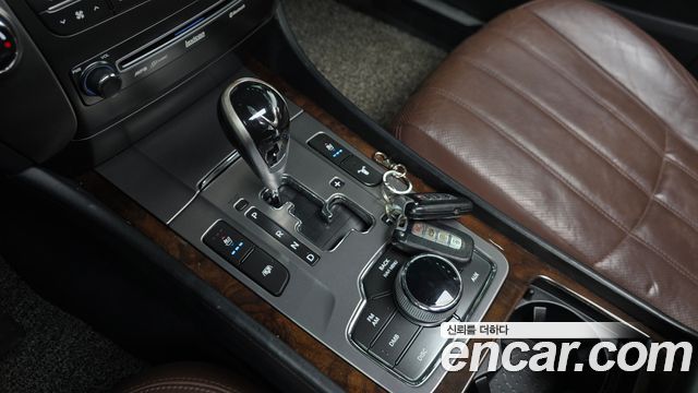 Hyundai Equus 2010 — photo 12