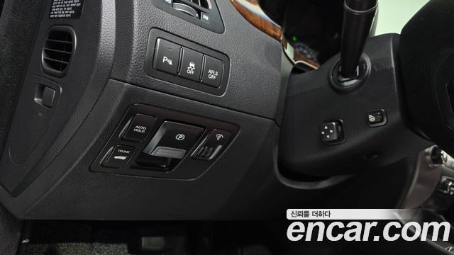 Hyundai Equus 2010 — photo 22