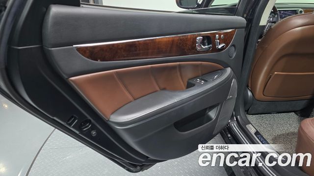 Hyundai Equus 2010 — photo 15