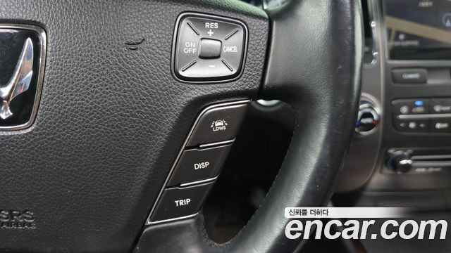 Hyundai Equus 2010 — photo 27
