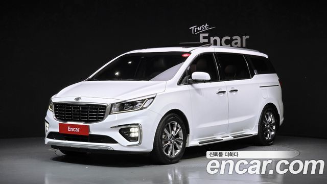 Kia Canival 2019 — photo 1