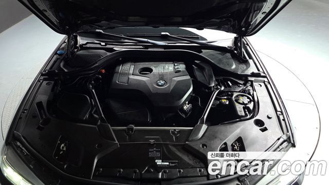 BMW 5-Series 2018 — photo 6