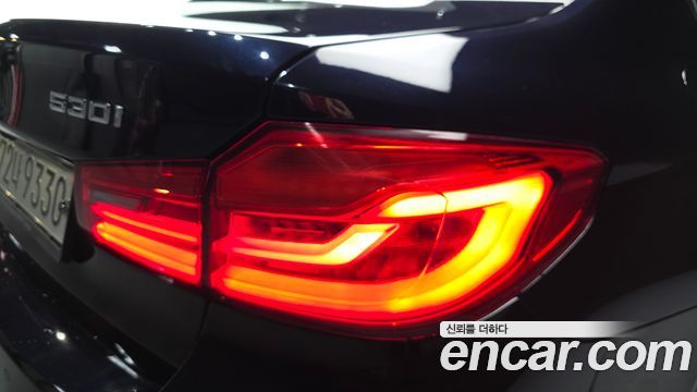 BMW 5-Series 2018 — photo 9