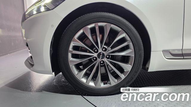 Kia K9 2022 — photo 5
