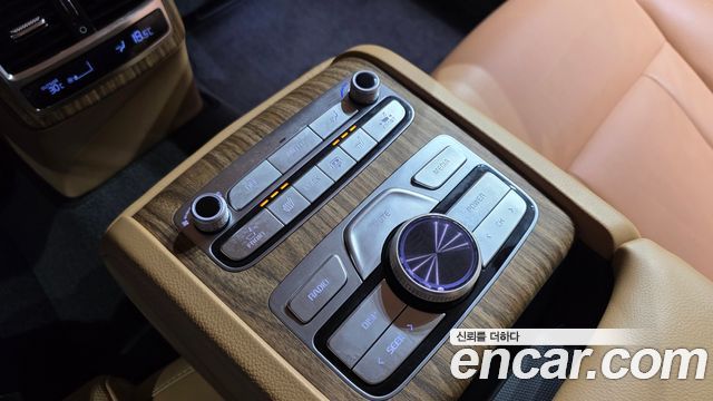 Kia K9 2022 — photo 18