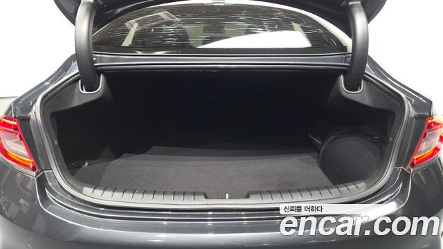 Hyundai Grandeur 2018 — photo 26
