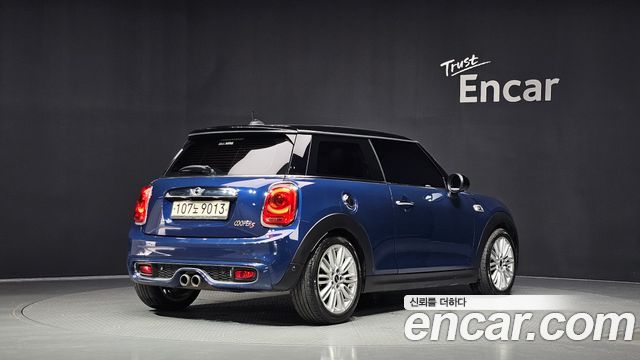 Mini Cooper 2015 — photo 2
