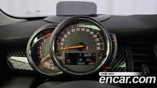 Mini Cooper 2015 — photo 8