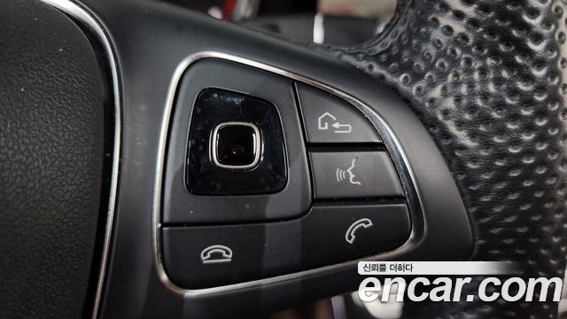 Mercedes-Benz E-Class 2017 — photo 15