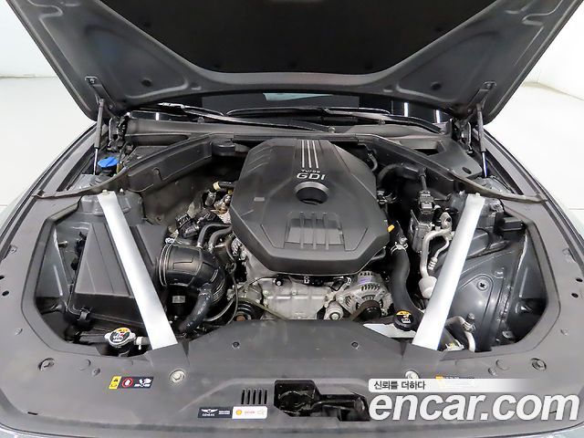 Genesis G70 2019 — photo 20