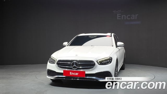 Mercedes-Benz E-Class 2021 — photo 3