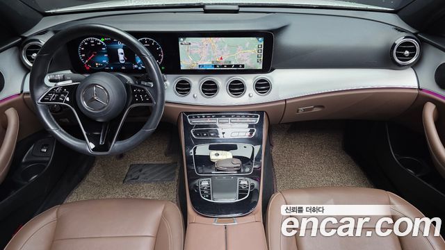 Mercedes-Benz E-Class 2021 — photo 10