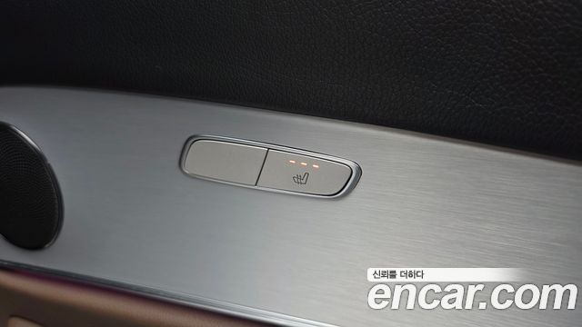 Mercedes-Benz E-Class 2021 — photo 23