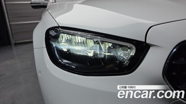 Mercedes-Benz E-Class 2021 — photo 8