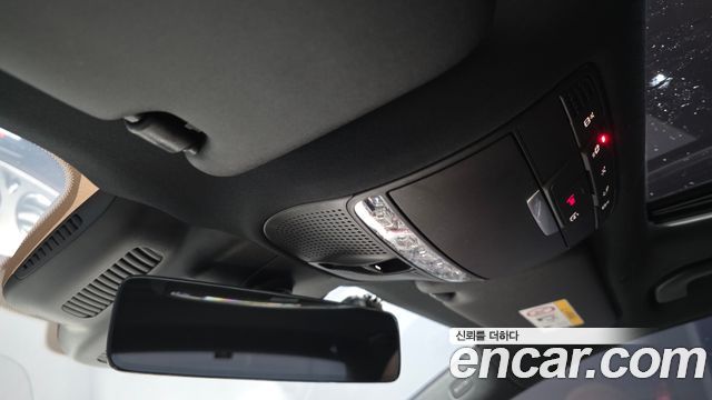 Mercedes-Benz E-Class 2021 — photo 27