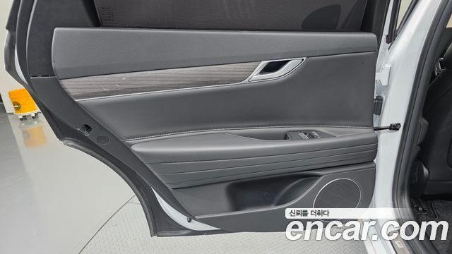 Genesis G80 2025 — photo 15