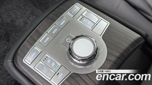 Genesis G80 2025 — photo 32