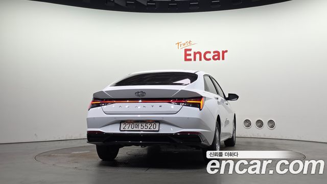 Hyundai AVANTE 2022 — photo 4