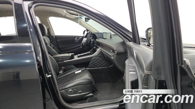 Genesis GV80 2020 — photo 23