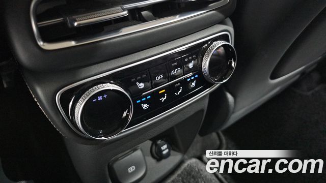 Genesis GV80 2020 — photo 24