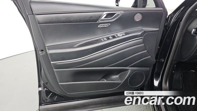 Genesis GV80 2020 — photo 14