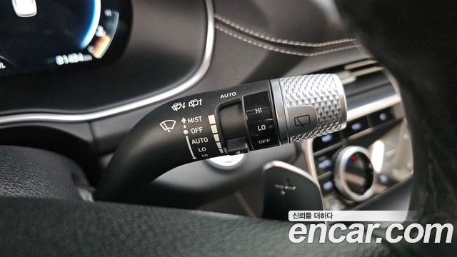 Genesis GV80 2020 — photo 28