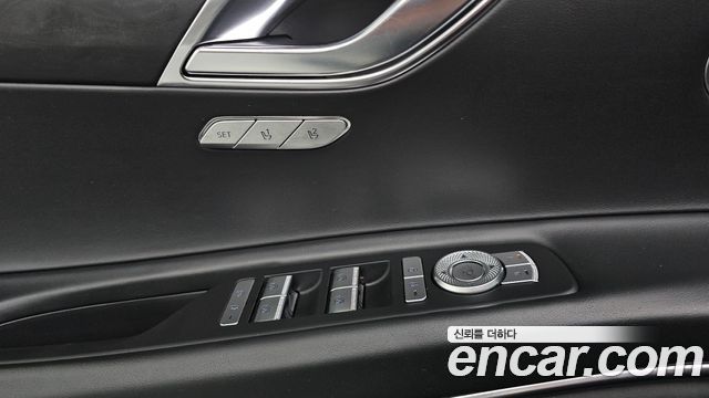 Genesis GV80 2020 — photo 29