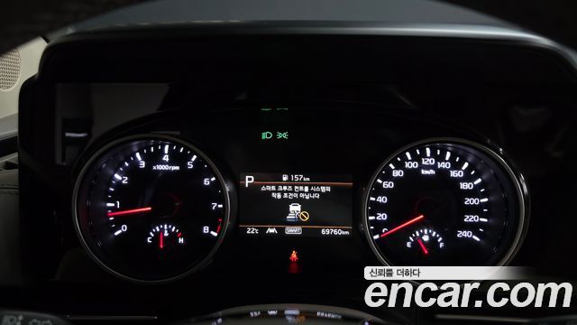 Kia Canival 2023 — photo 11