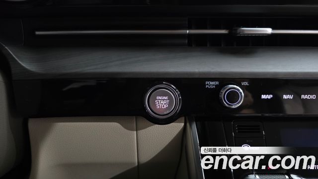 Kia Canival 2023 — photo 30