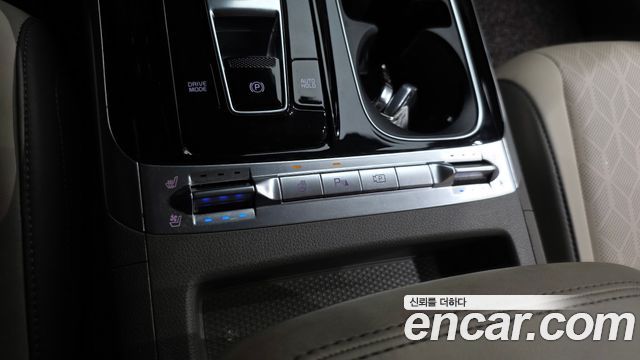 Kia Canival 2023 — photo 31
