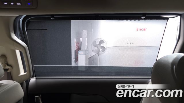 Kia Canival 2023 — photo 33