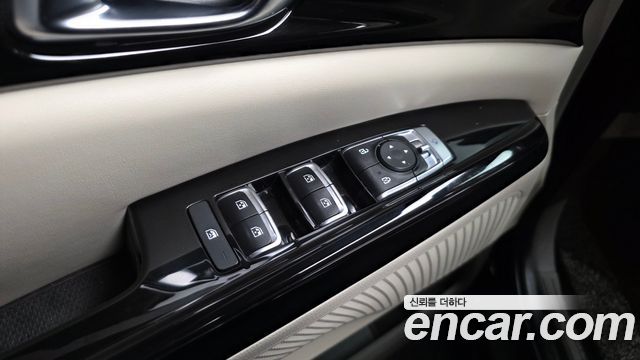 Kia Canival 2023 — photo 42