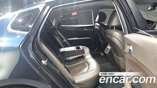 Kia K5 2019 — photo 17