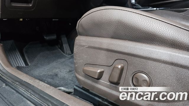 Kia K5 2019 — photo 22