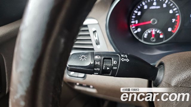 Kia K5 2019 — photo 27