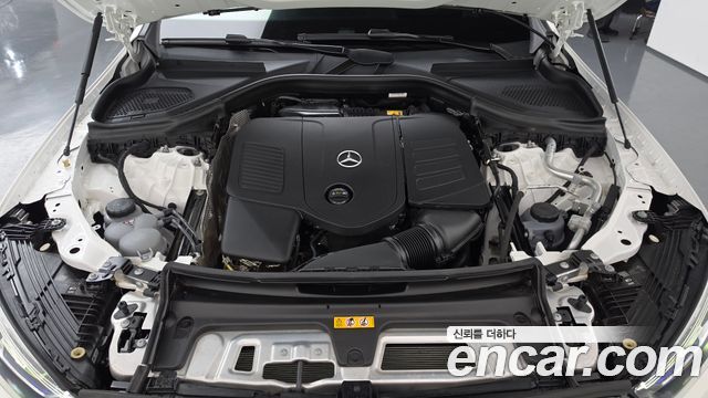 Mercedes-Benz GLC-Class 2025 — photo 6